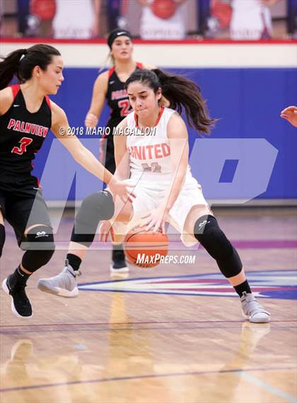 Thumbnail 3 in Palmview vs United (UIL 6A Bi-District Playoff) photogallery.