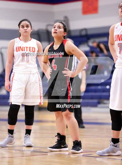 Thumbnail 1 in Palmview vs United (UIL 6A Bi-District Playoff) photogallery.