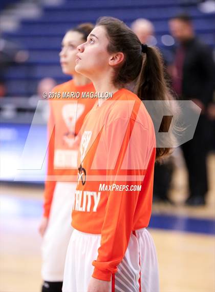 Thumbnail 1 in Palmview vs United (UIL 6A Bi-District Playoff) photogallery.