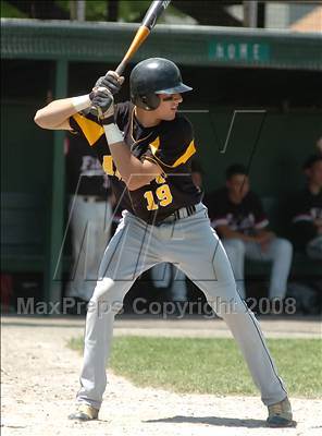 Thumbnail 3 in Amity vs. Fitch (CIAC Class LL Quarterfinal) photogallery.
