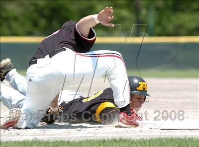 Thumbnail 3 in Amity vs. Fitch (CIAC Class LL Quarterfinal) photogallery.
