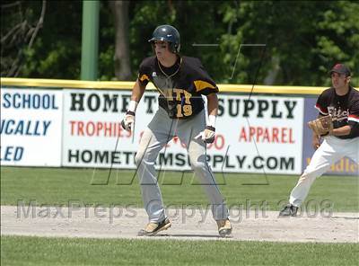 Thumbnail 2 in Amity vs. Fitch (CIAC Class LL Quarterfinal) photogallery.