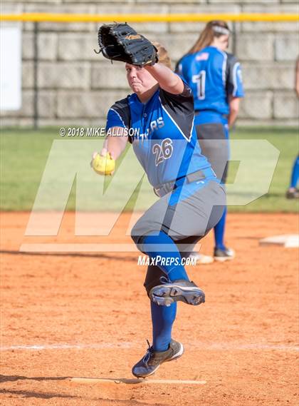 Thumbnail 2 in Red Bank vs Sale Creek photogallery.