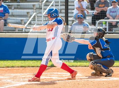 Thumbnail 2 in Red Bank vs Sale Creek photogallery.