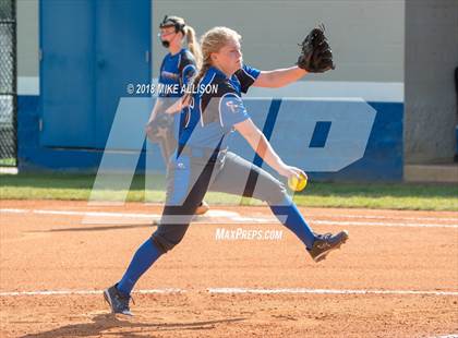 Thumbnail 2 in Red Bank vs Sale Creek photogallery.