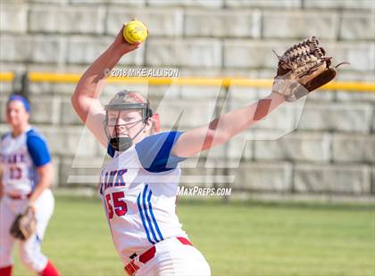 Thumbnail 1 in Red Bank vs Sale Creek photogallery.