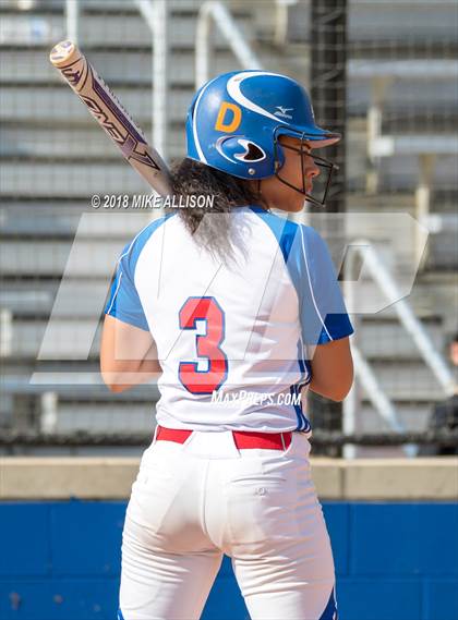 Thumbnail 1 in Red Bank vs Sale Creek photogallery.