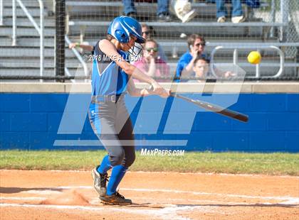 Thumbnail 2 in Red Bank vs Sale Creek photogallery.