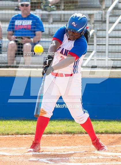 Thumbnail 3 in Red Bank vs Sale Creek photogallery.