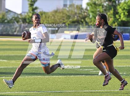 Thumbnail 3 in West Orange @ Lennard (FHSAA 4A Quarterfinal) photogallery.