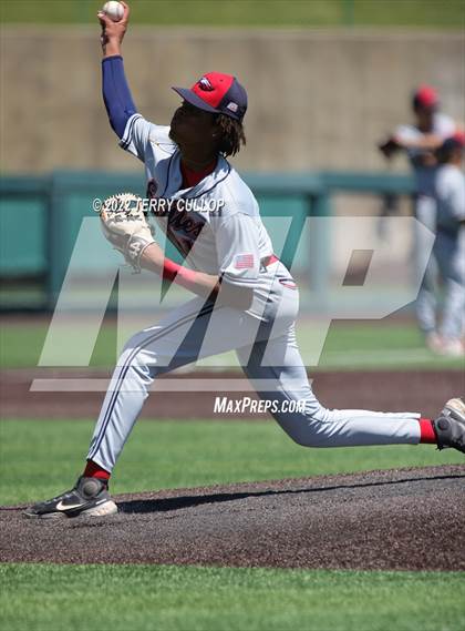 Thumbnail 3 in Juan Diego Catholic vs. American Leadership Academy (UHSAA 3A Championship) photogallery.