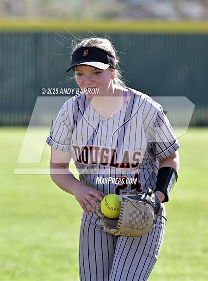 Thumbnail 2 in Douglas @ Spanish Springs photogallery.