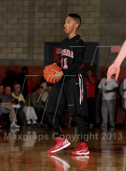 Thumbnail 1 in Loyola vs. Etiwanda (Nike Extravagnaza) photogallery.
