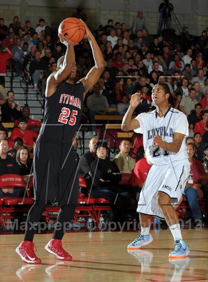 Thumbnail 1 in Loyola vs. Etiwanda (Nike Extravagnaza) photogallery.