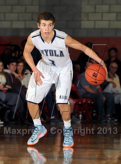 Thumbnail 2 in Loyola vs. Etiwanda (Nike Extravagnaza) photogallery.
