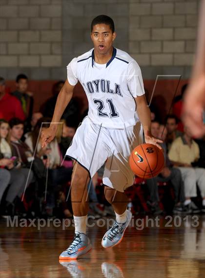 Thumbnail 3 in Loyola vs. Etiwanda (Nike Extravagnaza) photogallery.