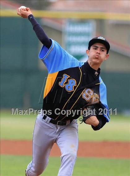 Thumbnail 1 in Palisades vs. San Ysidro (San Diego Lions Tournament) photogallery.