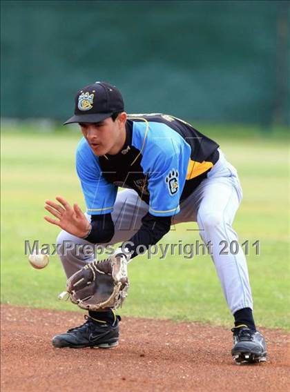 Thumbnail 1 in Palisades vs. San Ysidro (San Diego Lions Tournament) photogallery.