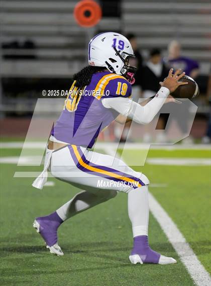 Thumbnail 1 in Perry @ Mesa photogallery.