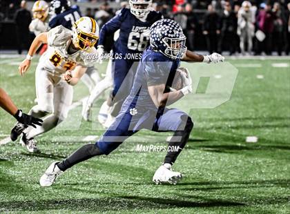 Thumbnail 3 in Simi Valley vs. Loyola (CIF SS Division 3 Semifinal) photogallery.