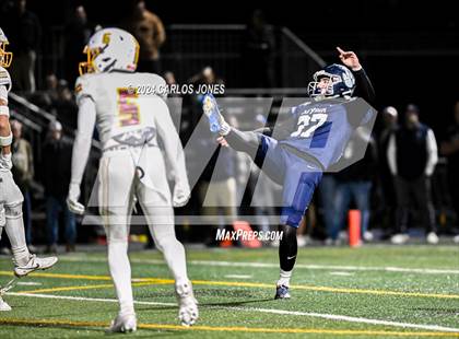 Thumbnail 2 in Simi Valley vs. Loyola (CIF SS Division 3 Semifinal) photogallery.