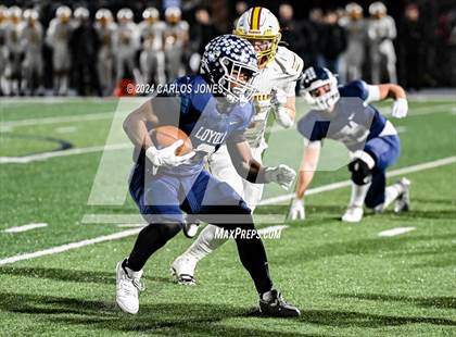 Thumbnail 1 in Simi Valley vs. Loyola (CIF SS Division 3 Semifinal) photogallery.