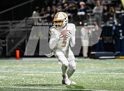 Thumbnail 2 in Simi Valley vs. Loyola (CIF SS Division 3 Semifinal) photogallery.