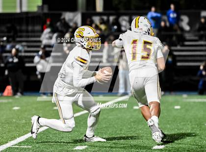 Thumbnail 3 in Simi Valley vs. Loyola (CIF SS Division 3 Semifinal) photogallery.
