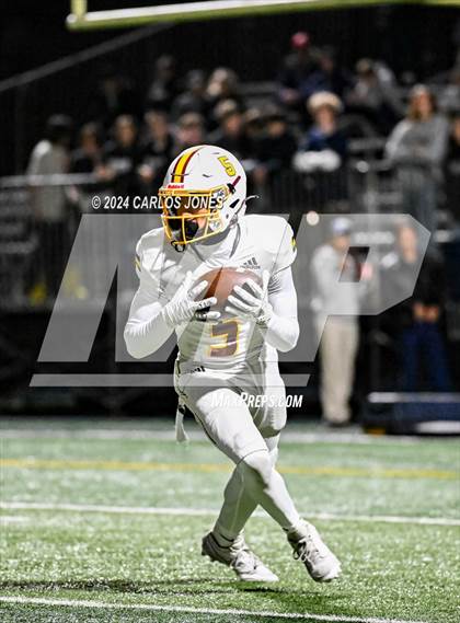 Thumbnail 3 in Simi Valley vs. Loyola (CIF SS Division 3 Semifinal) photogallery.