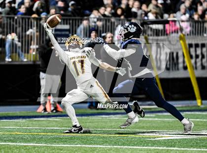 Thumbnail 3 in Simi Valley vs. Loyola (CIF SS Division 3 Semifinal) photogallery.