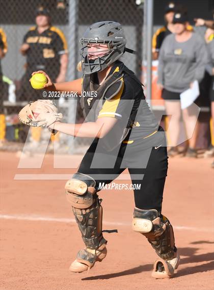 Thumbnail 2 in Desert Mountain vs. Gilbert (Desert Mountain Softball Invitational 2022 - Final)  photogallery.