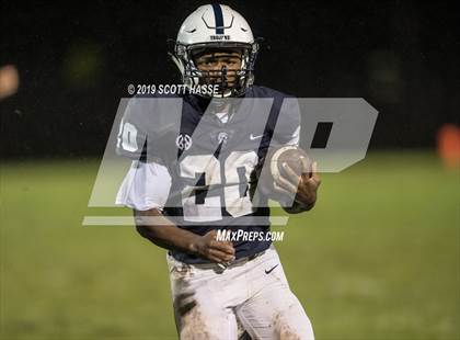 Thumbnail 2 in Everett vs. East Lansing photogallery.