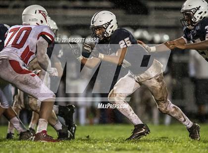 Thumbnail 2 in Everett vs. East Lansing photogallery.