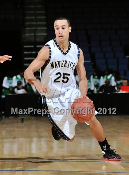 Thumbnail 1 in Lincoln vs. La Costa Canyon (CIF D2 SoCal Regional Final) photogallery.