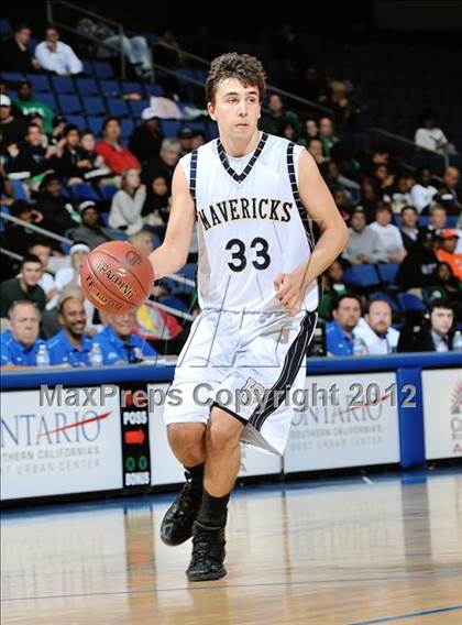 Thumbnail 2 in Lincoln vs. La Costa Canyon (CIF D2 SoCal Regional Final) photogallery.