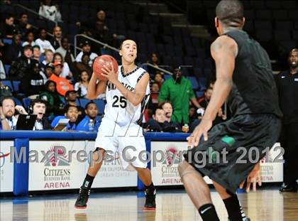 Thumbnail 3 in Lincoln vs. La Costa Canyon (CIF D2 SoCal Regional Final) photogallery.