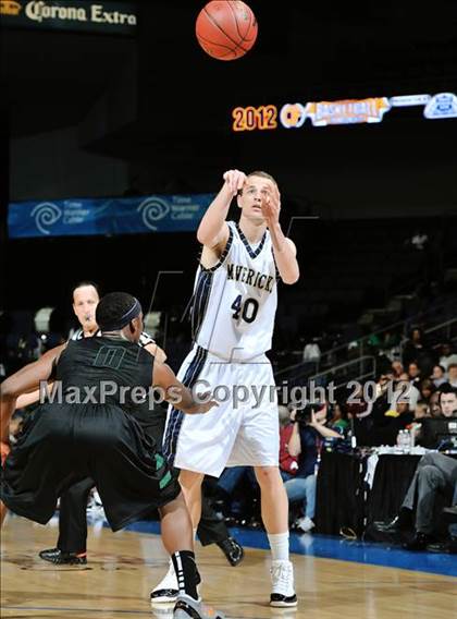 Thumbnail 1 in Lincoln vs. La Costa Canyon (CIF D2 SoCal Regional Final) photogallery.