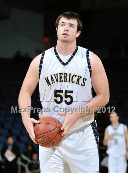 Thumbnail 3 in Lincoln vs. La Costa Canyon (CIF D2 SoCal Regional Final) photogallery.