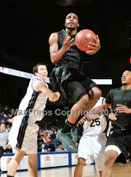 Thumbnail 1 in Lincoln vs. La Costa Canyon (CIF D2 SoCal Regional Final) photogallery.