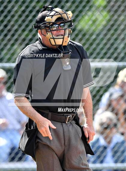 Thumbnail 3 in Calvary Academy @ Dallas Lutheran (TAPPS D4 Round 1 Playoff) photogallery.