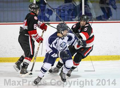 Thumbnail 2 in Chaminade vs. St. Louis University photogallery.