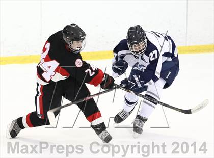 Thumbnail 1 in Chaminade vs. St. Louis University photogallery.