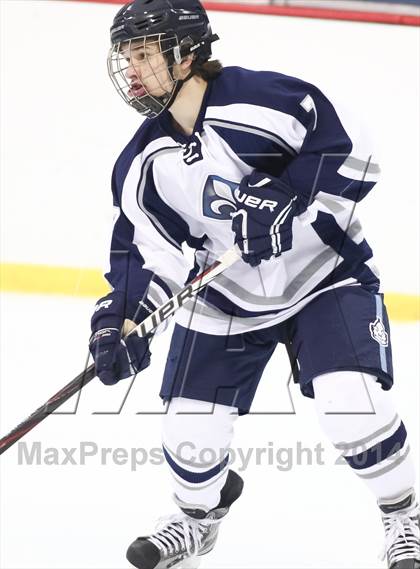 Thumbnail 1 in Chaminade vs. St. Louis University photogallery.