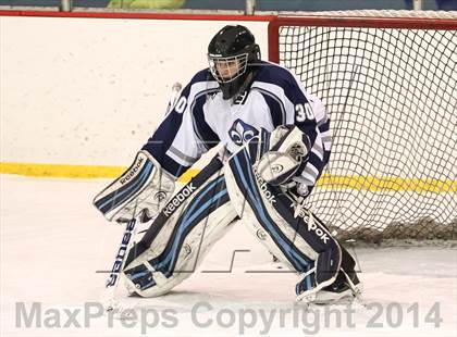 Thumbnail 2 in Chaminade vs. St. Louis University photogallery.