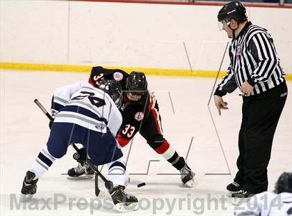 Thumbnail 3 in Chaminade vs. St. Louis University photogallery.