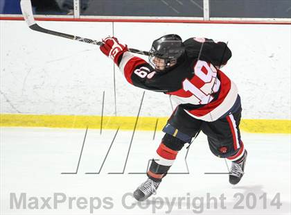 Thumbnail 1 in Chaminade vs. St. Louis University photogallery.