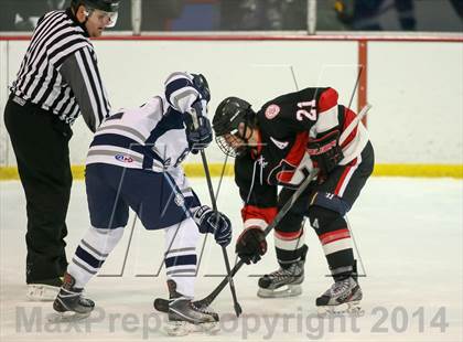 Thumbnail 3 in Chaminade vs. St. Louis University photogallery.