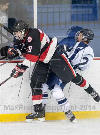 Thumbnail 3 in Chaminade vs. St. Louis University photogallery.