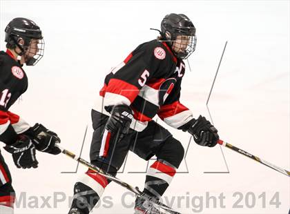 Thumbnail 1 in Chaminade vs. St. Louis University photogallery.