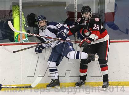 Thumbnail 2 in Chaminade vs. St. Louis University photogallery.